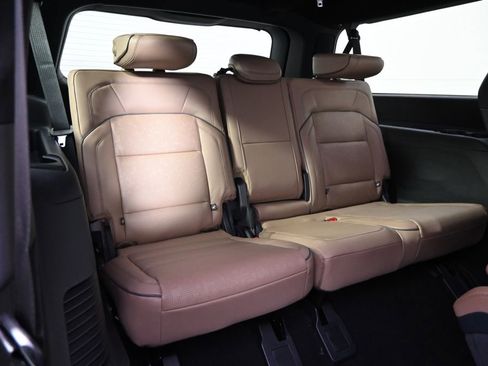 New 2026 Lincoln Navigator L Black Label AWD/4WD image 19