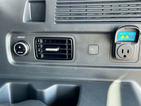 New 2025 Hyundai Santa Fe Limited image 27