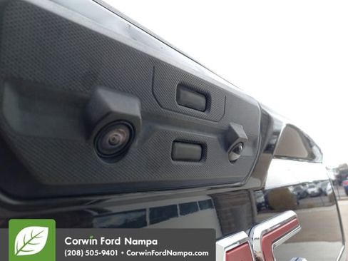 Used 2024 GMC Sierra 2500 AT4X image 30