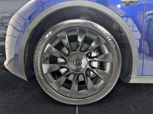 Used 2024 Tesla Model Y Long Range image 29