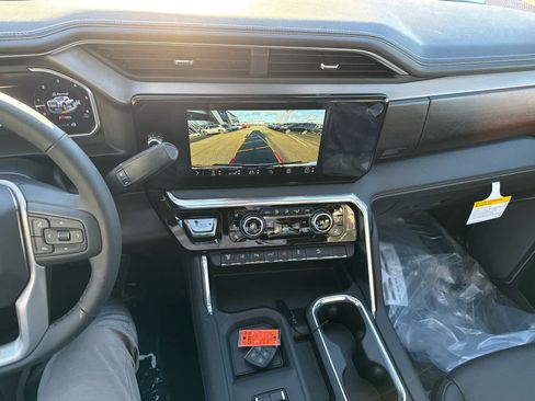 New 2026 GMC Sierra 2500 Denali w/ Denali Reserve Package image 22