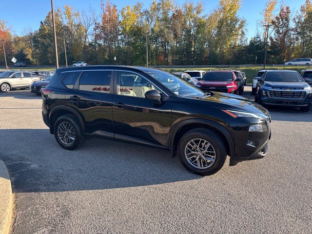 Used 2021 Nissan Rogue S AWD/4WD image 14