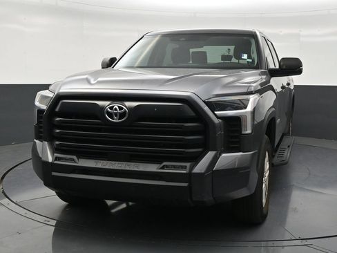 Used 2024 Toyota Tundra SR5 w/ SR5 Convenience Package AWD/4WD image 8