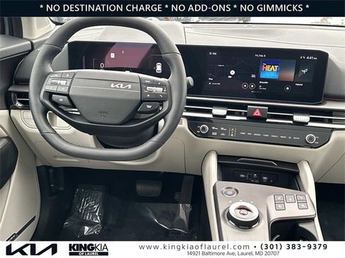 Used 2026 Kia Sportage SX Prestige image 2