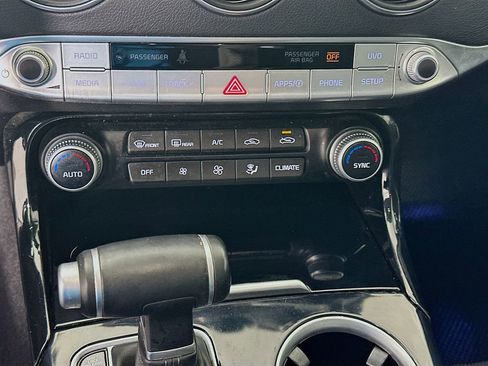 Used 2018 Kia Stinger image 15