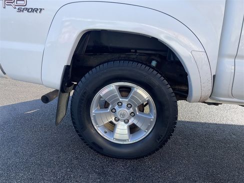 Used 2013 Toyota Tacoma 4x4 Double Cab image 12