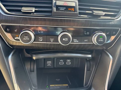 Used 2022 Honda Accord Touring image 27