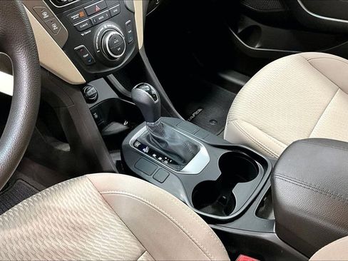 Used 2017 Hyundai Santa Fe Sport image 17