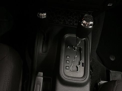 Used 2017 Jeep Wrangler Sport w/ Quick Order Package 24S AWD/4WD image 26