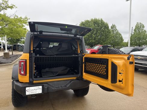 Used 2021 Ford Bronco Wildtrak image 6