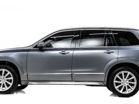 Used 2016 Volvo XC90 T6 Inscription w/ Vision Package AWD/4WD image 6