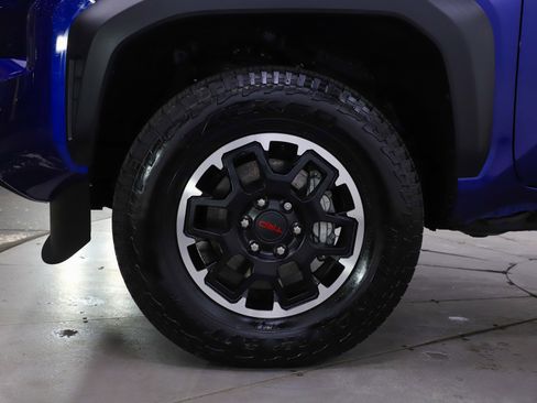 Used 2024 Toyota Tacoma TRD Off-Road w/ TRD Off Road Upgrade Package image 31