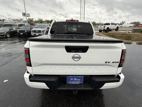 Used 2023 Nissan Frontier SV w/ SV Convenience Package AWD/4WD image 5