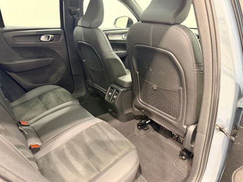 Used 2022 Volvo XC40 P8 Recharge Plus AWD/4WD image 29
