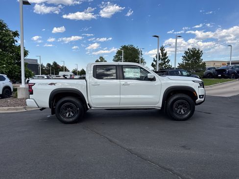 New 2026 Nissan Frontier PRO-4X w/ Tow Package AWD/4WD image 2
