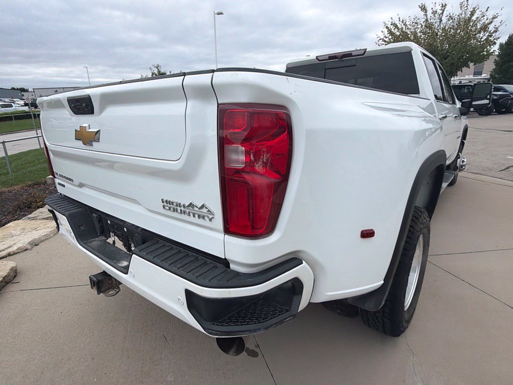 Used 2022 Chevrolet Silverado 3500 High Country w/ Safety Package II AWD/4WD image 22