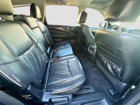 Used 2019 INFINITI QX60 Luxe w/ Essential Package image 30