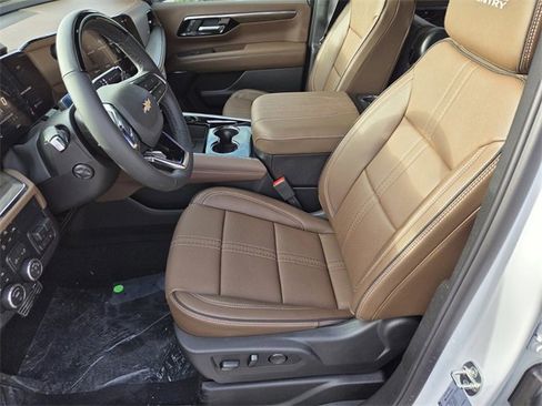 New 2026 Chevrolet Suburban High Country image 6