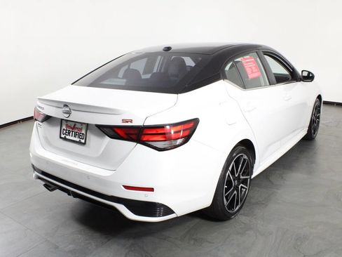 Used 2025 Nissan Sentra SR w/ SR Premium Package FWD image 3