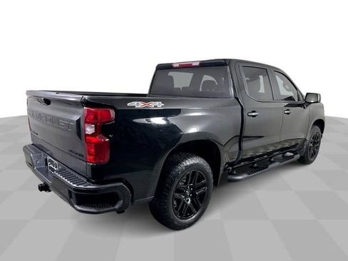 Used 2024 Chevrolet Silverado 1500 Custom w/ Turbomax Blackout Package AWD/4WD image 8