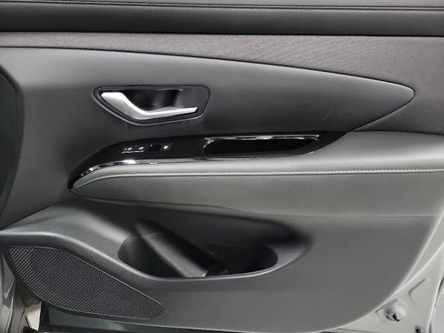 Used 2025 Hyundai Santa Cruz SEL image 16