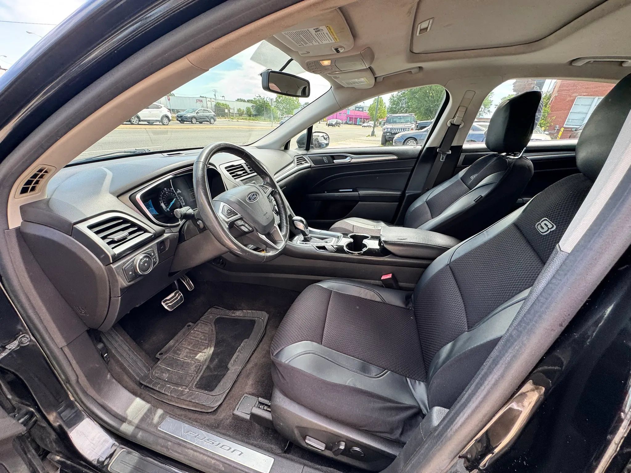 Used 2014 Ford Fusion Titanium FWD image 12