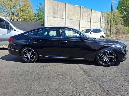 Certified 2022 Honda Accord Touring image 7