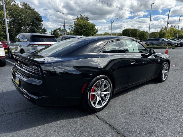 Used 2024 Dodge Charger Daytona Scat Pack w/ Plus Group AWD/4WD image 5