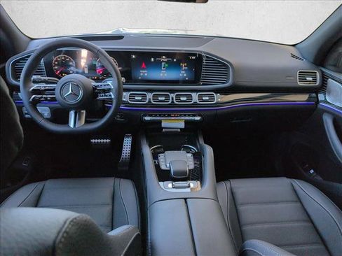 New 2026 Mercedes-Benz GLS 580 4MATIC image 15