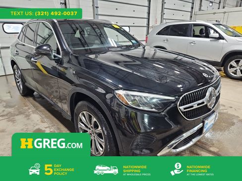 Used 2024 Mercedes-Benz GLC 300 4MATIC image 1