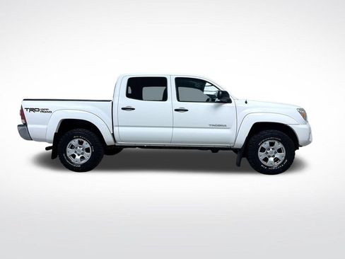 Used 2015 Toyota Tacoma 4x4 Double Cab w/ TRD Off-Road Package image 10
