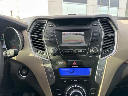 Used 2015 Hyundai Santa Fe Limited image 11