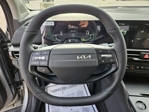 New 2026 Kia Sportage LX image 14