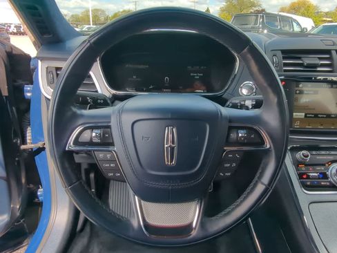 Used 2017 Lincoln Continental Black Label w/ Climate Package AWD/4WD image 22