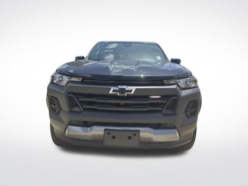 Used 2024 Chevrolet Colorado Trail Boss w/ LPO, Dark Essentials Package AWD/4WD image 3
