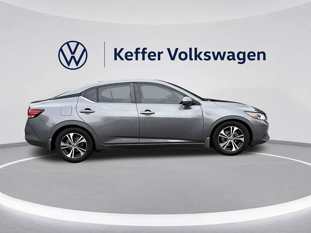 Used 2020 Nissan Sentra SV FWD image 2