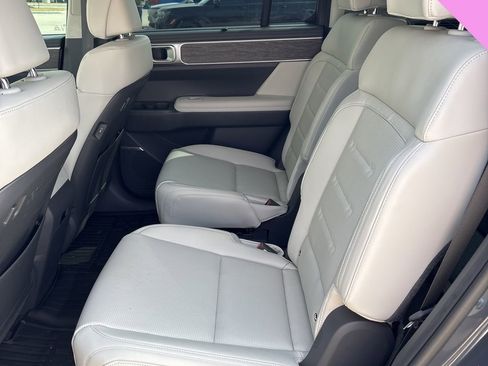 Used 2026 Hyundai Santa Fe Calligraphy image 17