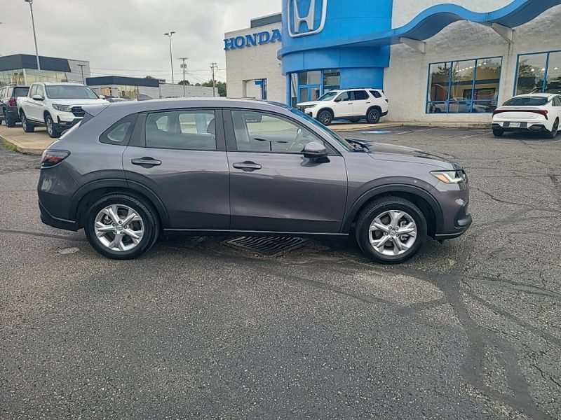 Used 2024 Honda HR-V LX image 5