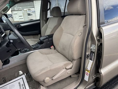 Used 2009 Toyota 4Runner SR5 image 12