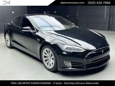 Used 2014 Tesla Model S P85 RWD image 9