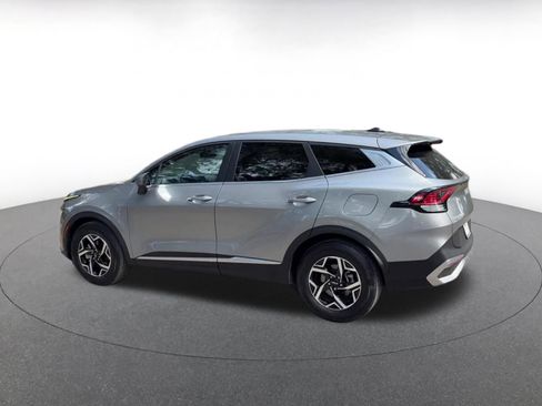 Used 2025 Kia Sportage LX FWD image 10