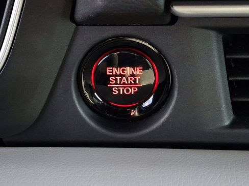 Certified 2023 Honda Pilot LX image 22