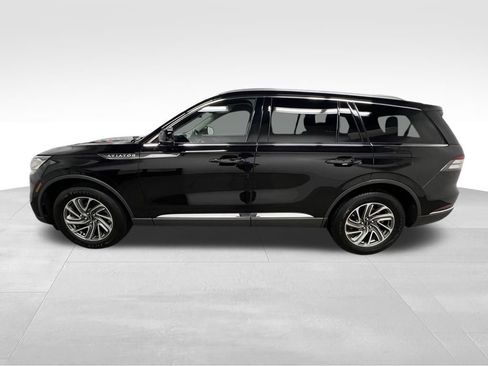 Used 2023 Lincoln Aviator AWD image 8