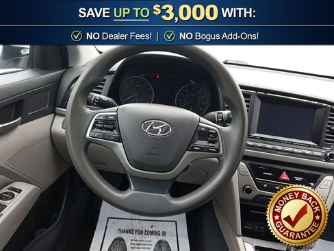 Used 2017 Hyundai Elantra SE FWD image 18