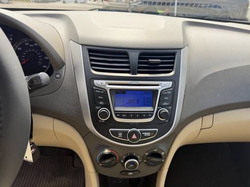 Used 2014 Hyundai Accent GLS FWD image 11