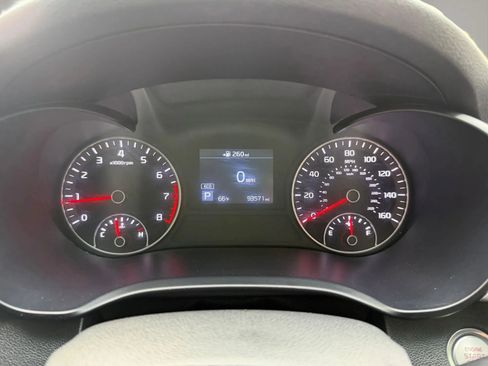 Used 2020 Kia Optima S FWD image 22