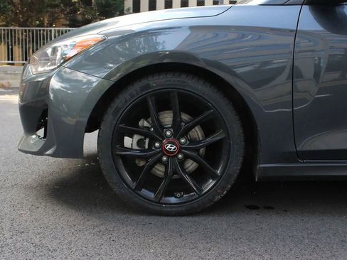 Used 2019 Hyundai Veloster Turbo R-Spec FWD image 9