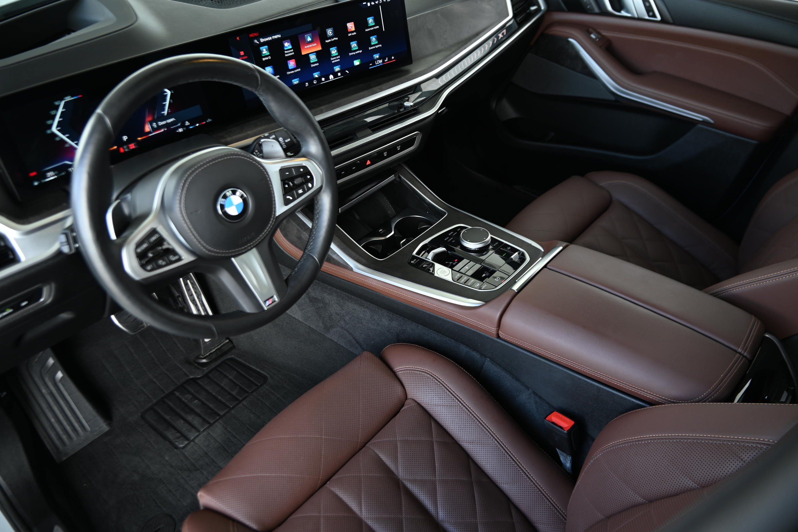 Certified 2025 BMW X7 xDrive40i w/ M Sport Package AWD/4WD image 15