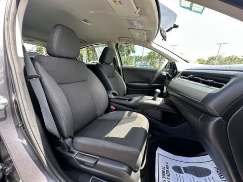 Used 2022 Honda HR-V LX image 23