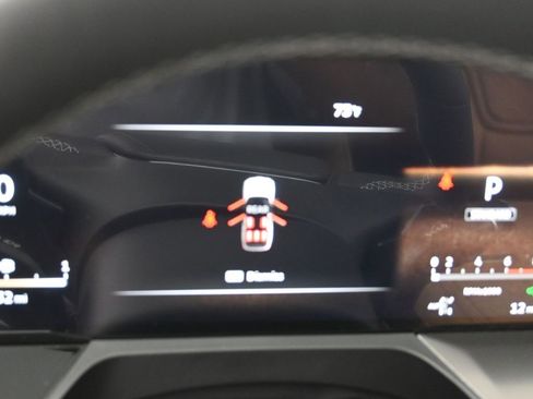 New 2026 INFINITI QX80 Luxe image 8